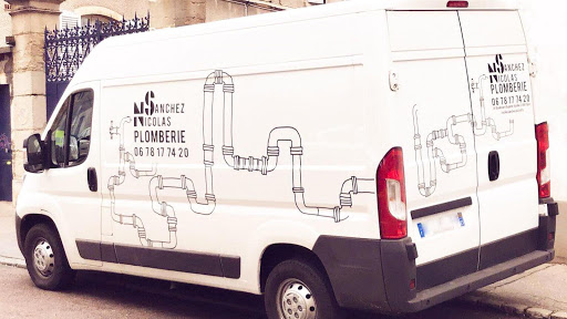 Sanchez Nicolas est une entreprise spécialisée en travaux de plomberie et en installation sanitaire à Dijon. Nous assurons la pose de douche et de vasque.
