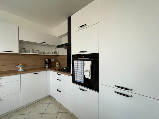 Recherchez-vous une entreprise de rénovation à Vannes (56) pour une réalisation de qualité ? Avenir Rénovations Vannes est disponible pour vous. Devis gratuit.