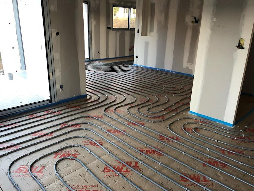 À la recherche d’un plombier-chauffagiste à Fouesnant ? HYDRO-THERM est votre artisan qualifié en travaux de plomberie