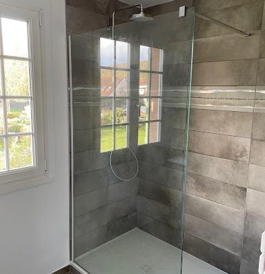 ISATHERM - Votre partenaire en Plomberie / Chauffage qui vous accompagne dans la réalisation de vos projets de rénovations ou réalisation de salle de bain