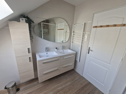 Artisan spécialisé dans l'installation et la rénovation de salle de bains dans l'Essonne ; devis gratuit. Artisan agréé RGE