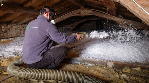 Spécialiste en rénovation énergétique : isolation des combles