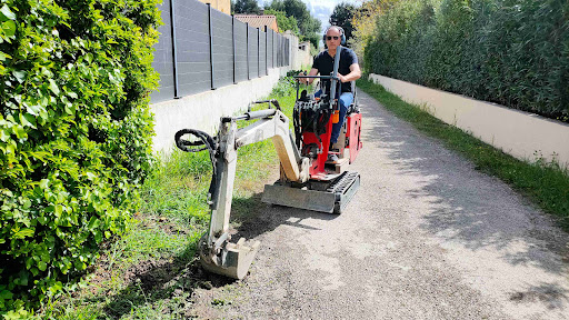 Gireau Fuites est spécialisé dans la détection de fuites d'eau sans démolition. Intervention rapide et efficace dans la région Sud-Est pour localiser vos fuites invisibles grâce à des technologies avancées.