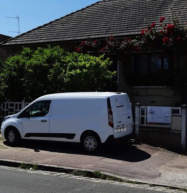 Plombier situé a Aubergenville travaillant dans la rénovation et le chauffage. Nous vous fournirons un travail de qualité aux Yvelines.