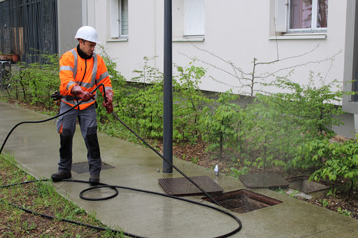 LTC curage votre spécialiste des travaux techniques et curages immobiliers répond à vos demandes et vos besoins spécifiques 24h/24 et 7J/7